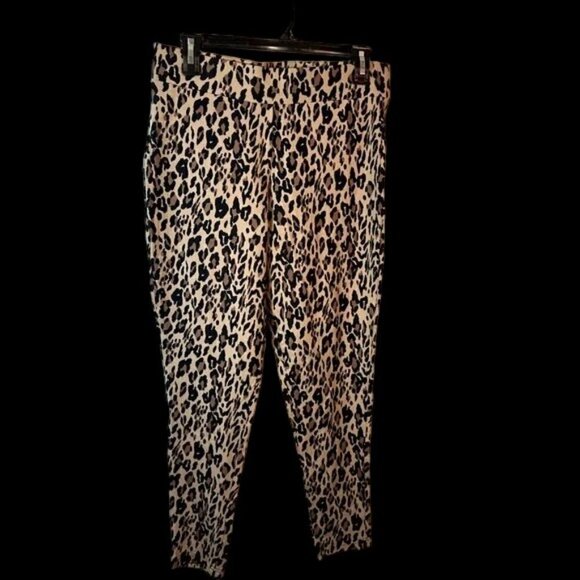 Torrid Women’s Leopard Print Leggings Size 0 - Picture 3 of 10